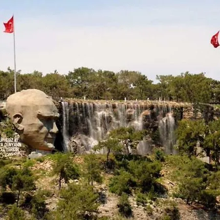 Oda ve Kahvaltı Kozan 2*