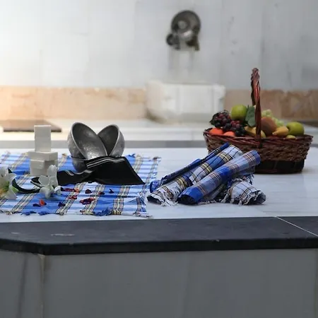 Kozan Bed & Breakfast